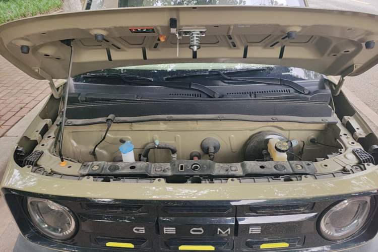 Used Geely Galaxy Panda 2025 210km Panda Rider Engine Bay