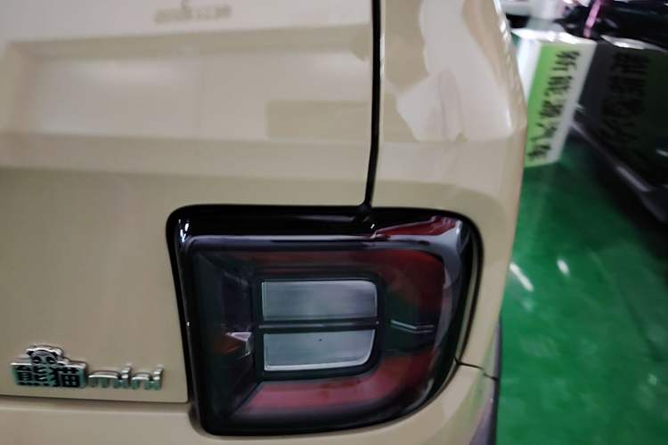 Used Geely Galaxy Panda 2025 210km Panda Rider Exterior 3