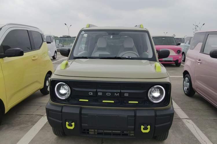 Used Geely Galaxy Panda 2025 210km Panda Rider Front