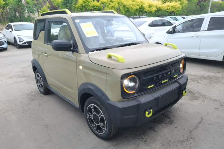 Used Geely Galaxy Panda 2025 210km Panda Rider Front Right 45 Deg