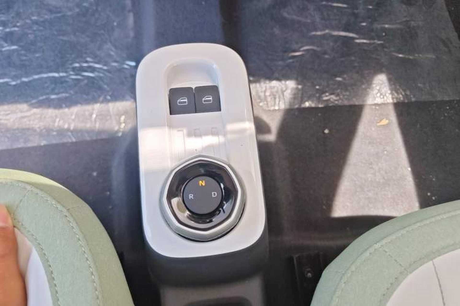 Used Geely Galaxy Panda 2025 210km Panda Rider Gear Lever