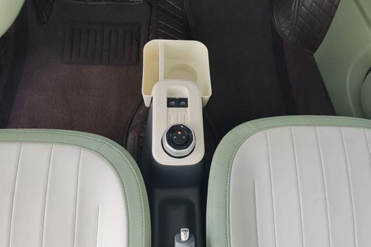 Used Geely Galaxy Panda 2025 210km Panda Rider Gear Lever