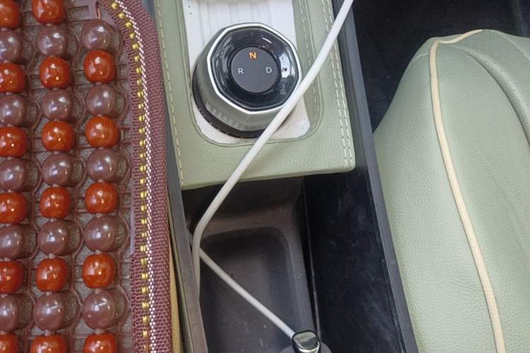 Used Geely Galaxy Panda 2025 210km Panda Rider Gear Lever