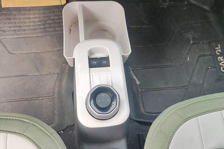 Used Geely Galaxy Panda 2025 210km Panda Rider Gear Lever