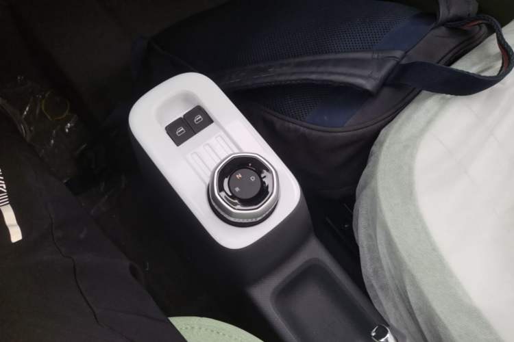 Used Geely Galaxy Panda 2025 210km Panda Rider Gear Lever