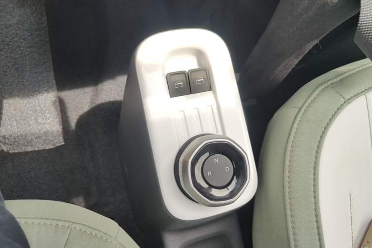 Used Geely Galaxy Panda 2025 210km Panda Kart Gear Lever