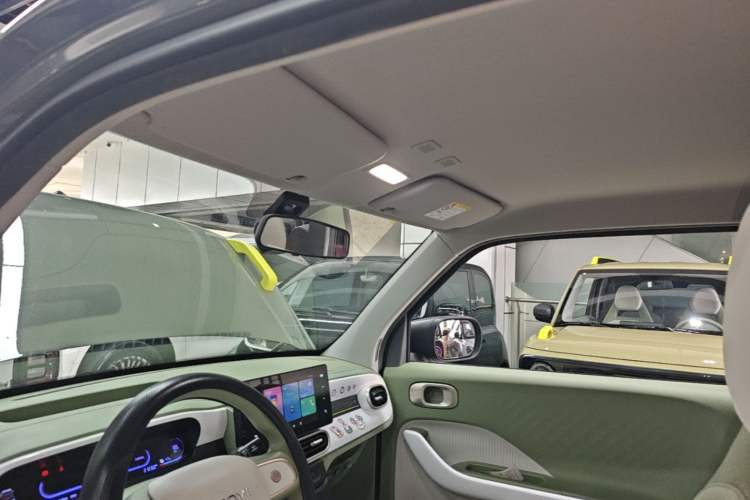 Used Geely Galaxy Panda 2025 210km Panda Rider Headliner