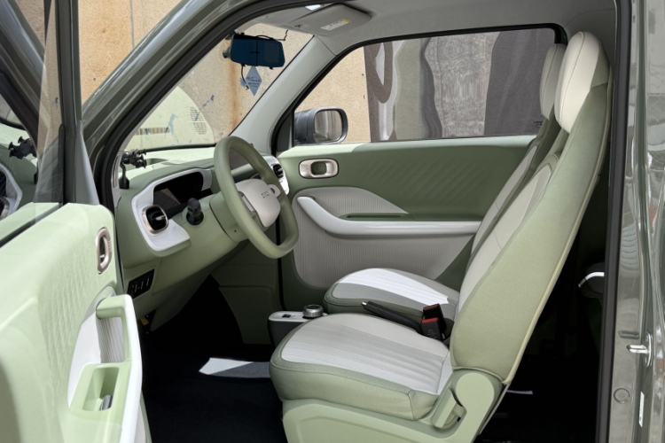 Used Geely Galaxy Panda 2025 210km Panda Rider Interior 1