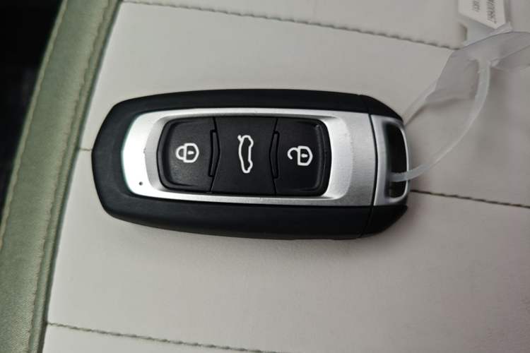 Used Geely Galaxy Panda 2025 210km Panda Rider Interior 1