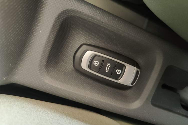 Used Geely Galaxy Panda 2025 210km Panda Rider Interior 1