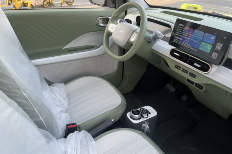 Used Geely Galaxy Panda 2025 210km Panda Rider Interior 1