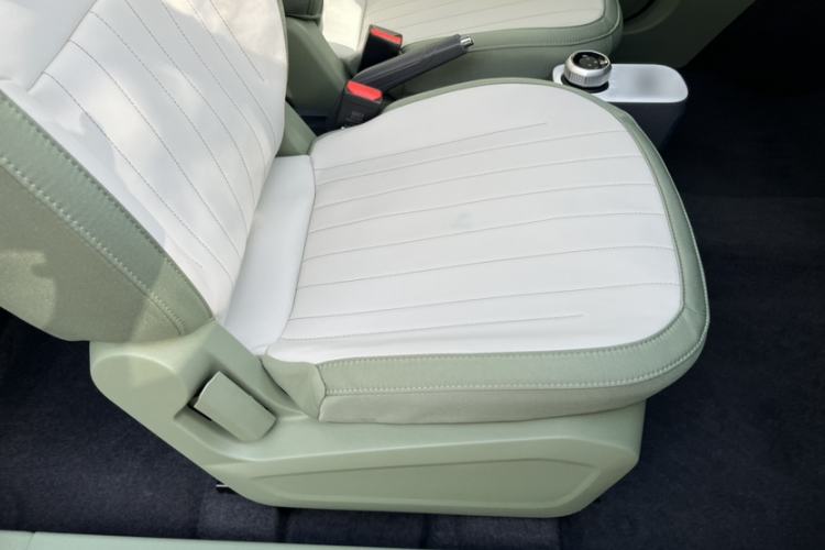 Used Geely Galaxy Panda 2025 210km Panda Rider Interior 12