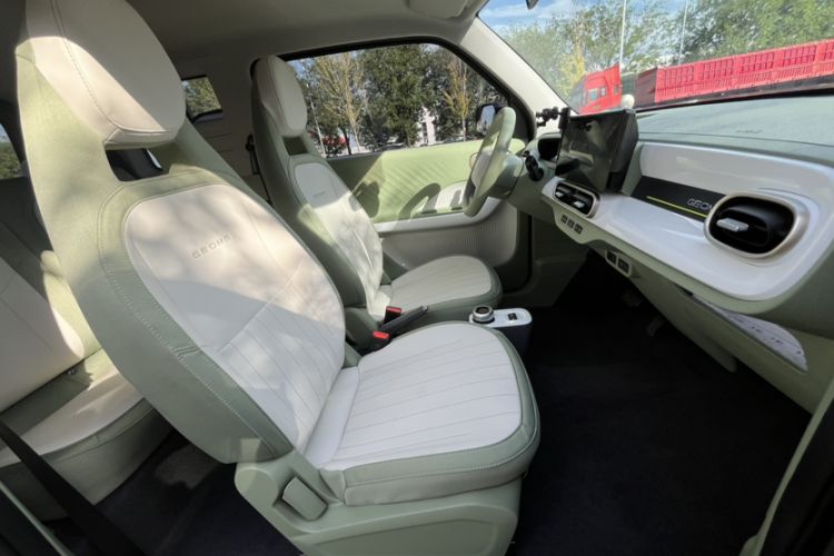 Used Geely Galaxy Panda 2025 210km Panda Rider Interior 13