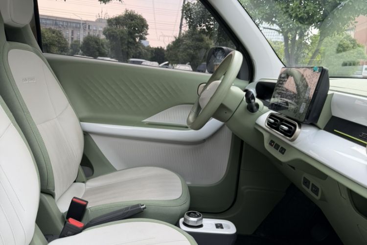 Used Geely Galaxy Panda 2025 210km Panda Rider Interior 2