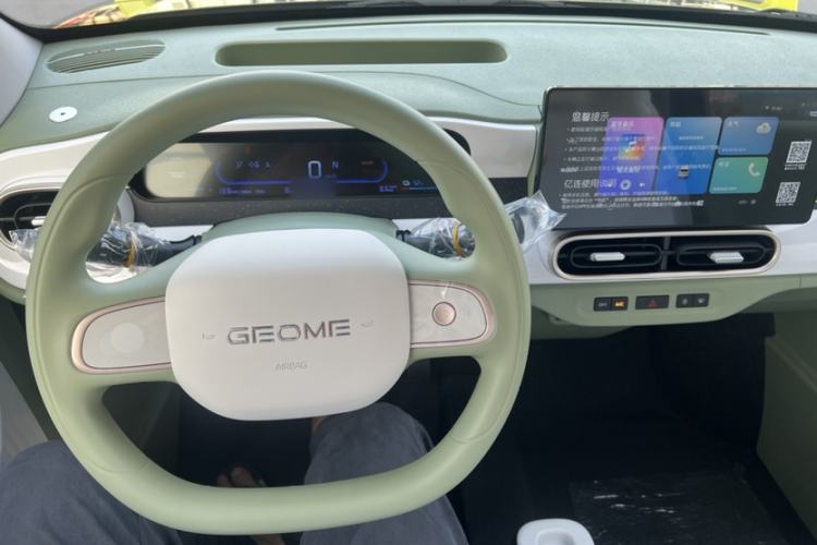 Used Geely Galaxy Panda 2025 210km Panda Rider Interior 2