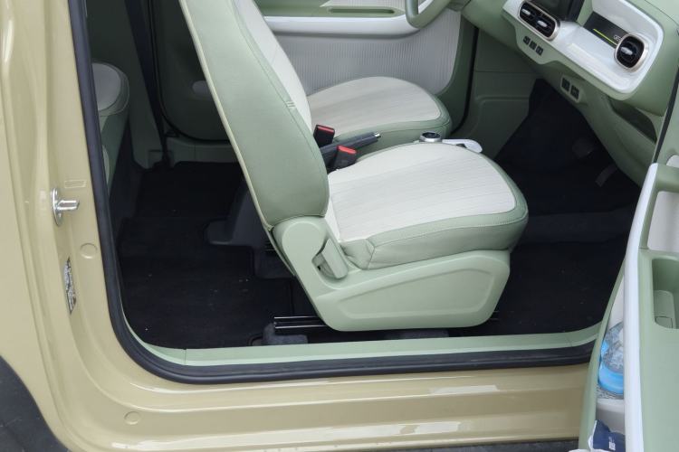 Used Geely Galaxy Panda 2025 210km Panda Rider Interior 3