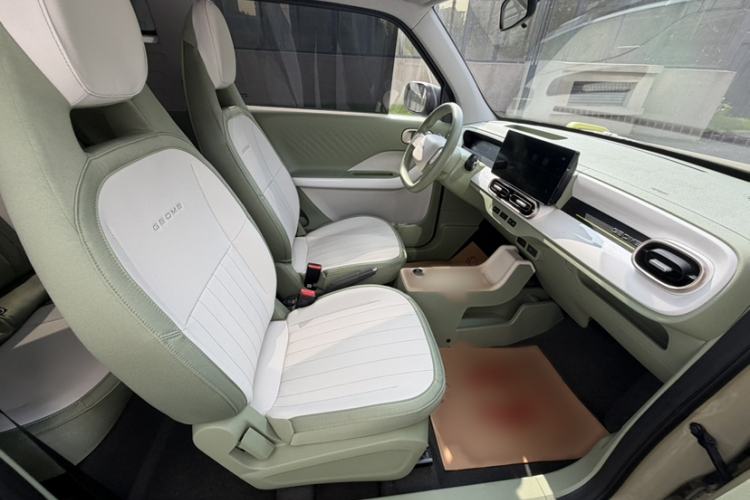 Used Geely Galaxy Panda 2025 210km Panda Rider Interior 3