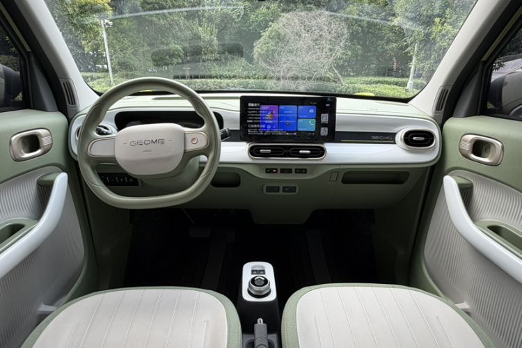 Used Geely Galaxy Panda 2025 210km Panda Rider Interior 3