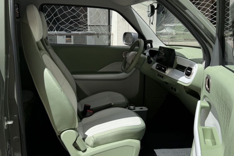 Used Geely Galaxy Panda 2025 210km Panda Rider Interior 4