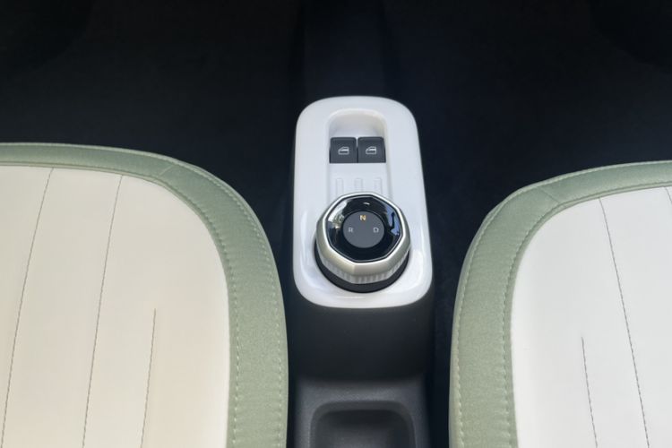 Used Geely Galaxy Panda 2025 210km Panda Rider Interior 4