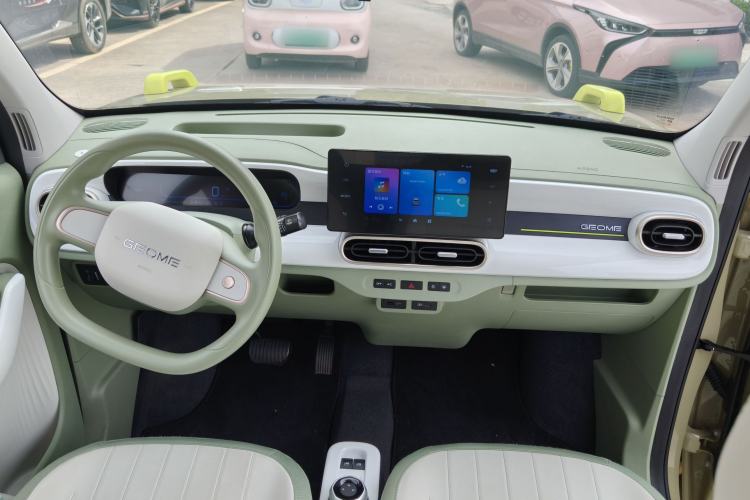 Used Geely Galaxy Panda 2025 210km Panda Rider Interior 4