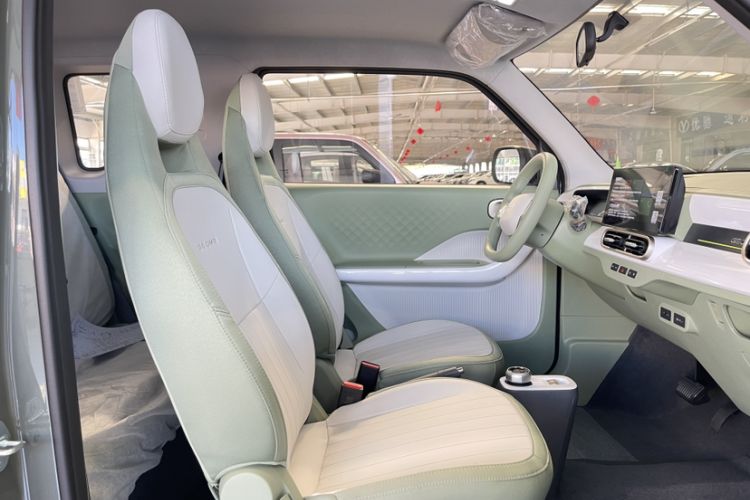 Used Geely Galaxy Panda 2025 210km Panda Rider Interior 5