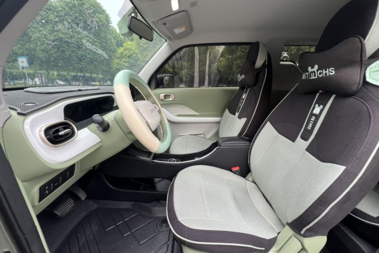 Used Geely Galaxy Panda 2025 210km Panda Rider Interior 5