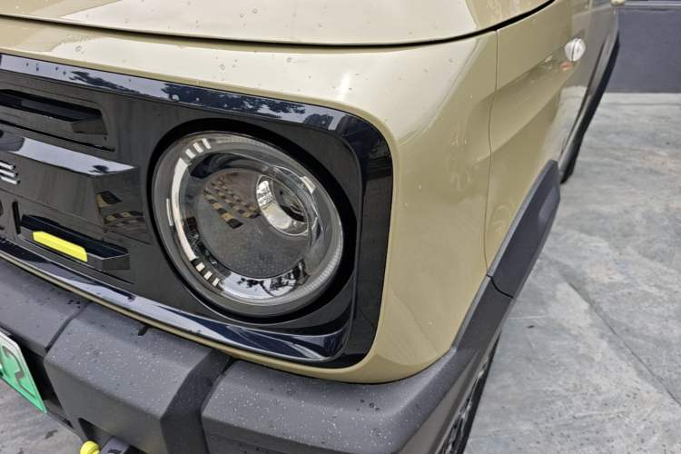 Used Geely Galaxy Panda 2025 210km Panda Rider Left Front Headlight