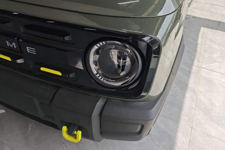 Used Geely Galaxy Panda 2025 210km Panda Rider Left Front Headlight