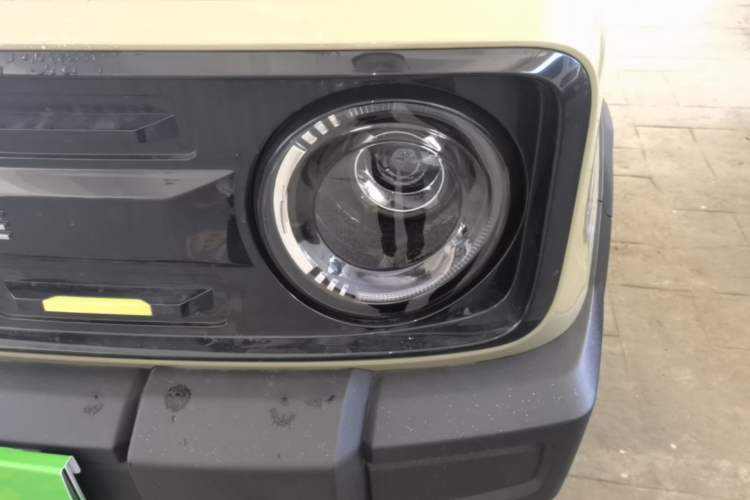 Used Geely Galaxy Panda 2025 210km Panda Rider Left Front Headlight