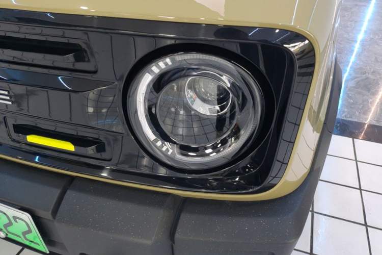 Used Geely Galaxy Panda 2025 210km Panda Rider Left Front Headlight