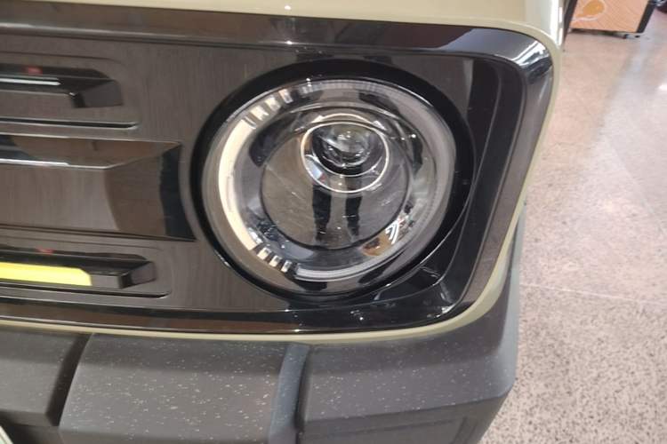 Used Geely Galaxy Panda 2025 210km Panda Rider Left Front Headlight