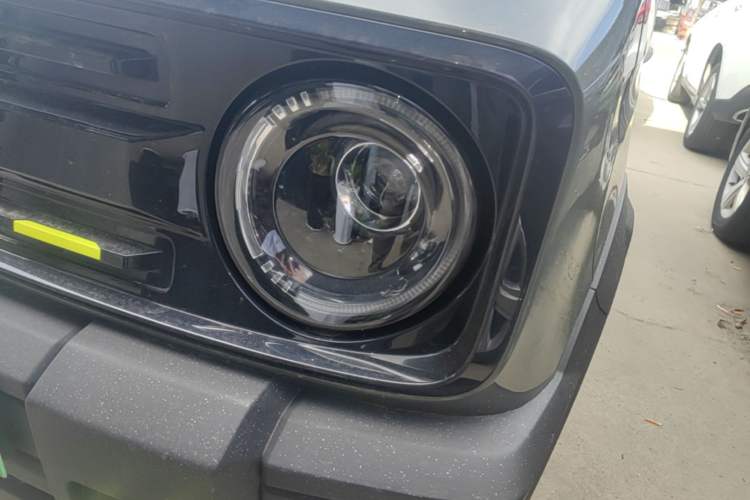Used Geely Galaxy Panda 2025 210km Panda Rider Left Front Headlight