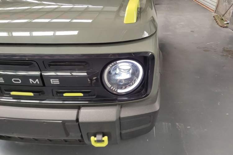 Used Geely Galaxy Panda 2025 210km Panda Rider Left Front Headlight