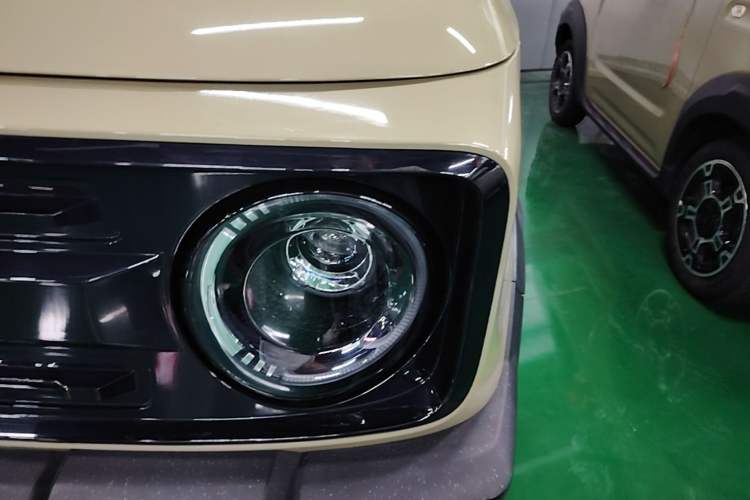 Used Geely Galaxy Panda 2025 210km Panda Rider Left Front Headlight