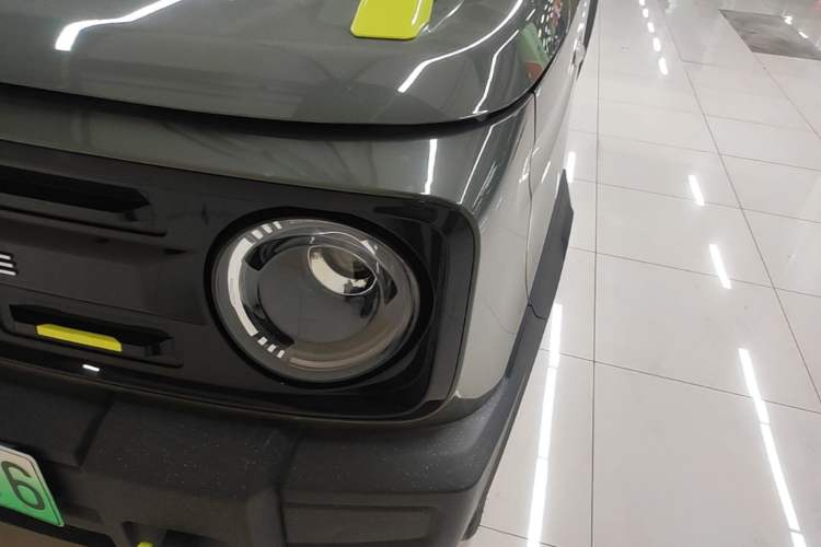 Used Geely Galaxy Panda 2025 210km Panda Rider Left Front Headlight