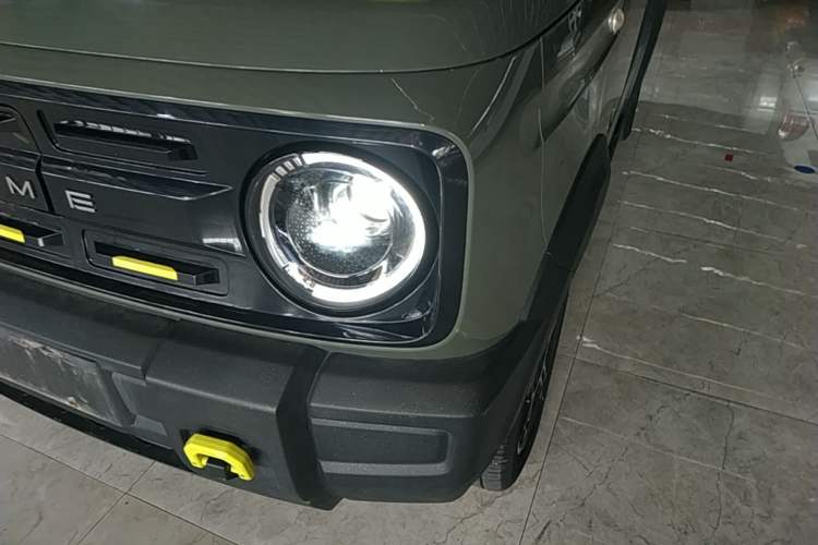 Used Geely Galaxy Panda 2025 210km Panda Rider Left Front Headlight