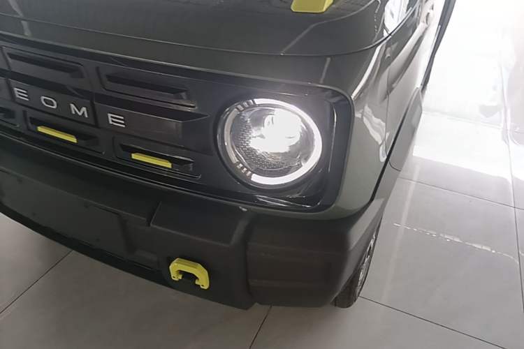 Used Geely Galaxy Panda 2025 210km Panda Rider Left Front Headlight