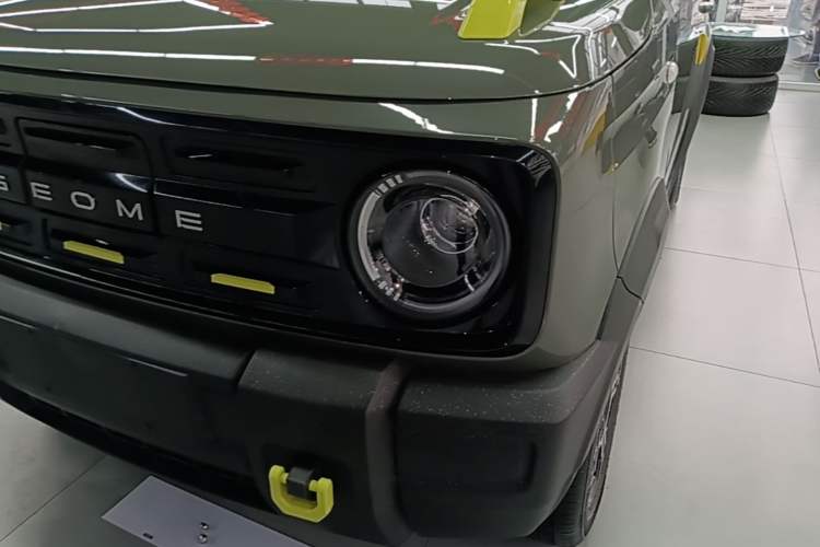 Used Geely Galaxy Panda 2025 210km Panda Rider Left Front Headlight