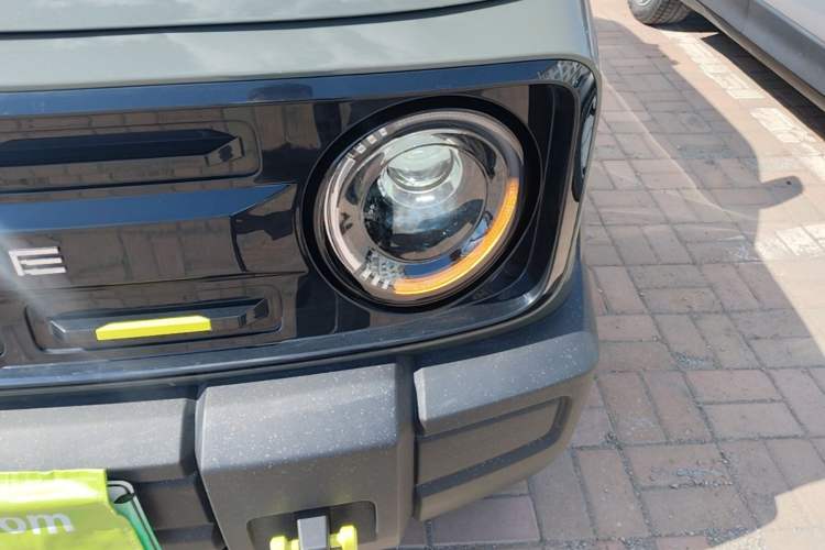 Used Geely Galaxy Panda 2025 210km Panda Rider Left Front Headlight