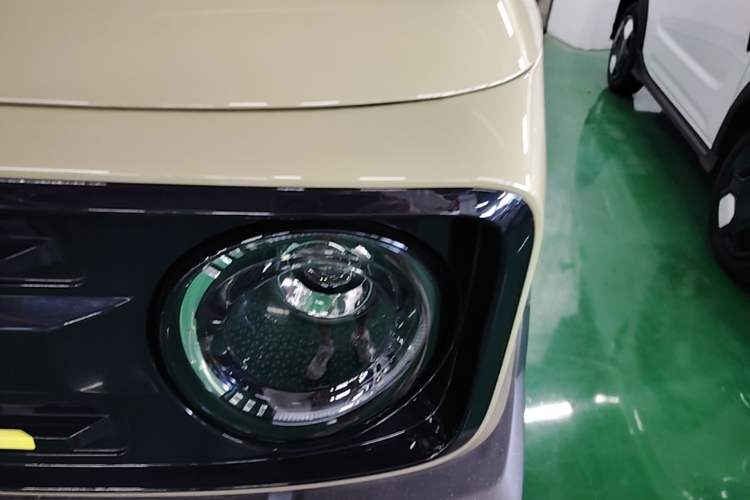 Used Geely Galaxy Panda 2025 210km Panda Rider Left Front Headlight