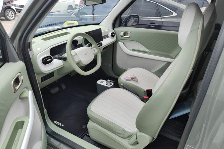 Used Geely Galaxy Panda 2025 210km Panda Rider Left Front Seat