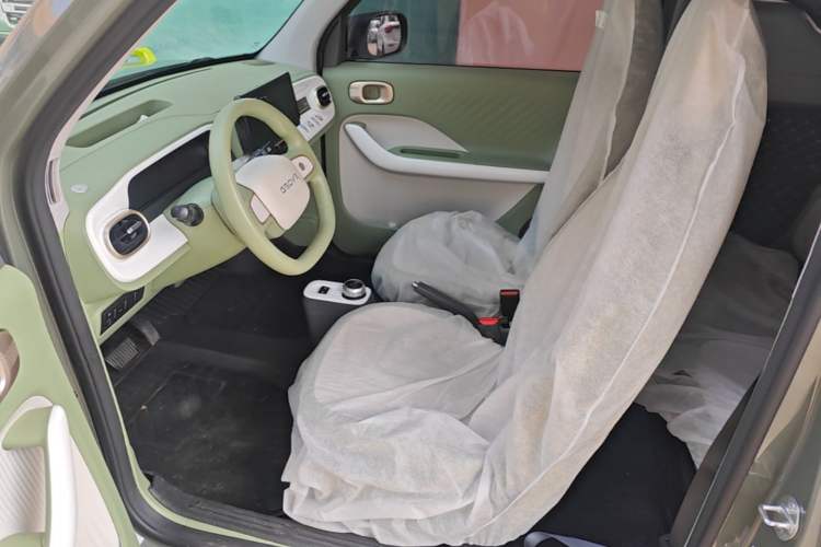 Used Geely Galaxy Panda 2025 210km Panda Rider Left Front Seat