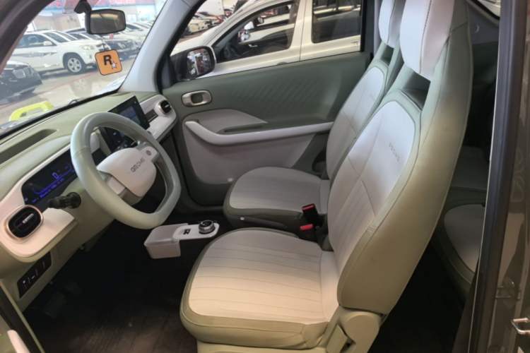 Used Geely Galaxy Panda 2025 210km Panda Rider Left Front Seat