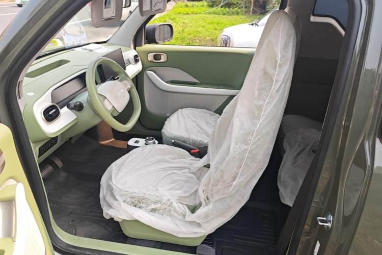 Used Geely Galaxy Panda 2025 210km Panda Rider Left Front Seat