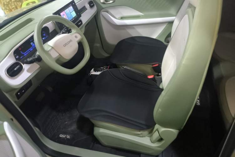 Used Geely Galaxy Panda 2025 210km Panda Rider Left Front Seat