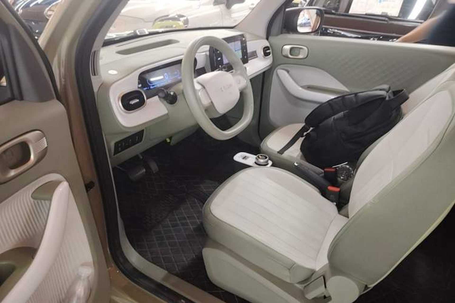 Used Geely Galaxy Panda 2025 210km Panda Rider Left Front Seat
