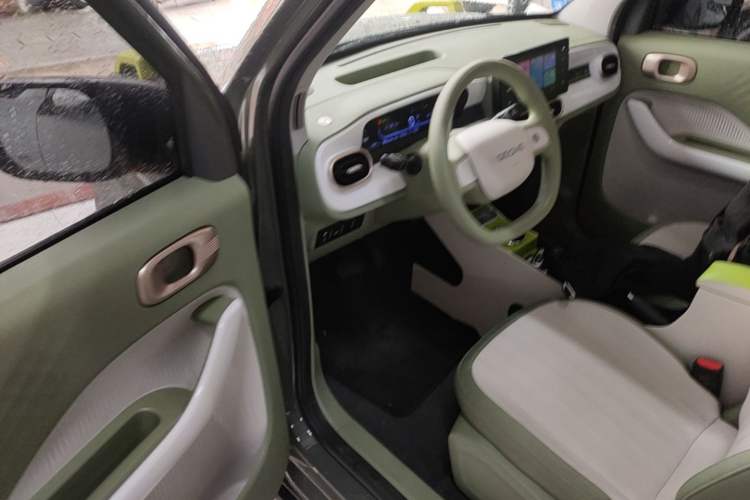 Used Geely Galaxy Panda 2025 210km Panda Rider Left Front Seat