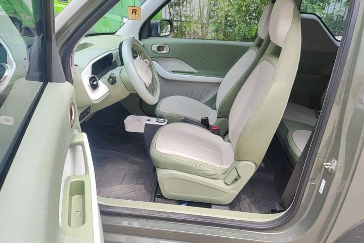 Used Geely Galaxy Panda 2025 210km Panda Rider Left Front Seat