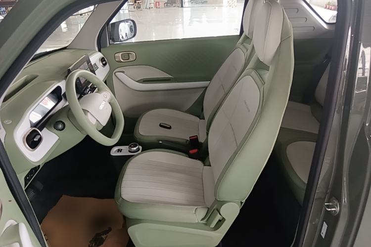 Used Geely Galaxy Panda 2025 210km Panda Rider Left Front Seat